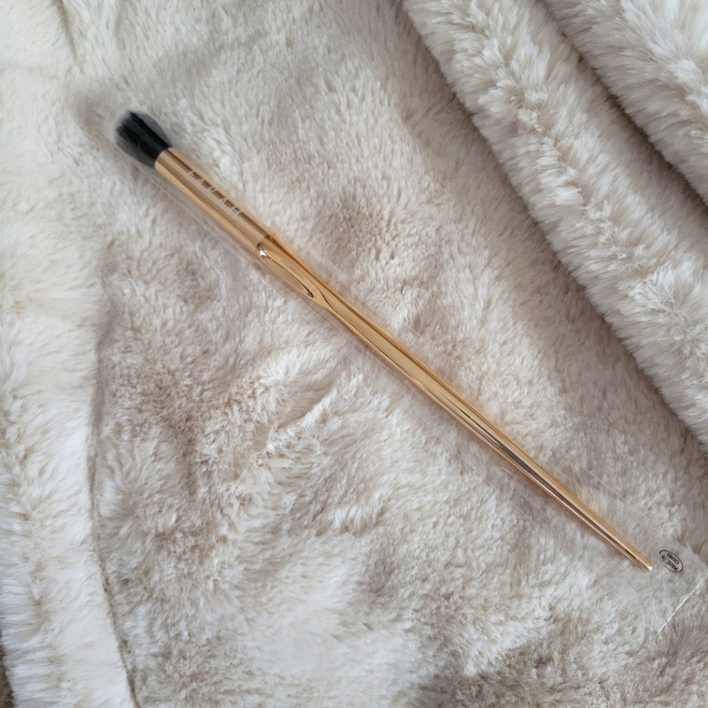 F.A.R.A.H Tapered Blending Brush 35E Gold Series BNWT